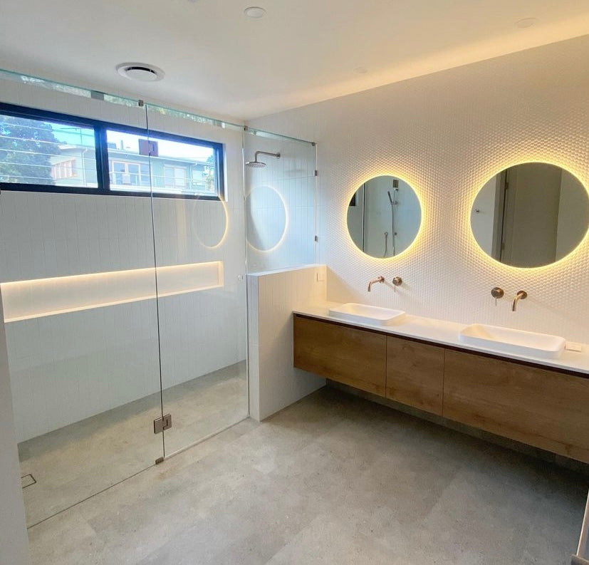 Determining the Ideal Number of Mirrors for Your Bathroom