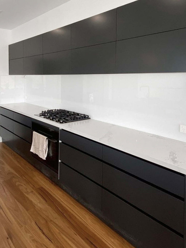 What you need to know about glass splashbacks
